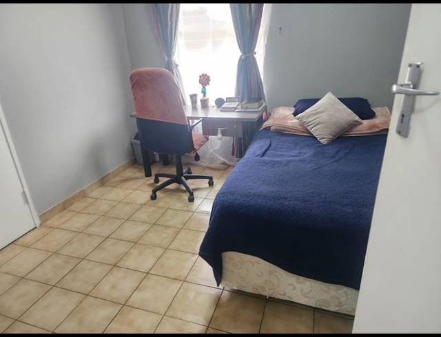 2 BEDROOM PROPERTY TO RENT IN GERMISTON CENTRAL